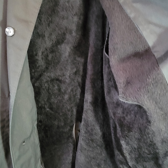 PLYMOUTH OF BOSTON WEATHER READY COAT - Picture 8 of 16